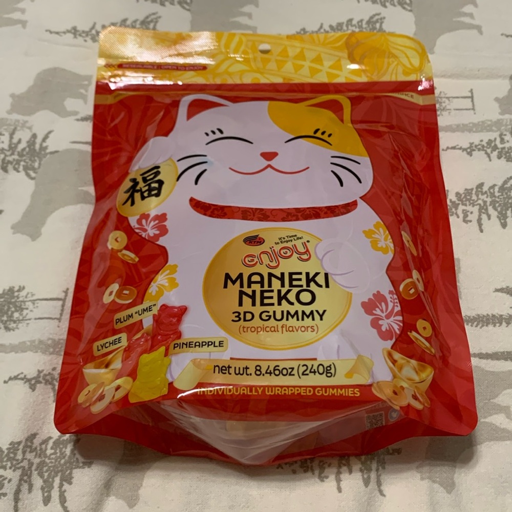 Maneki Neko 3D Gummy - Red and Yellow Delight - about 40 pcs